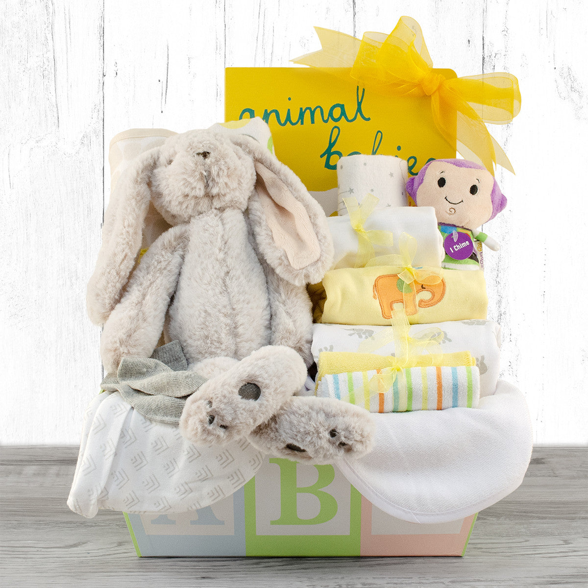New Baby Love: Baby Gift Basket
